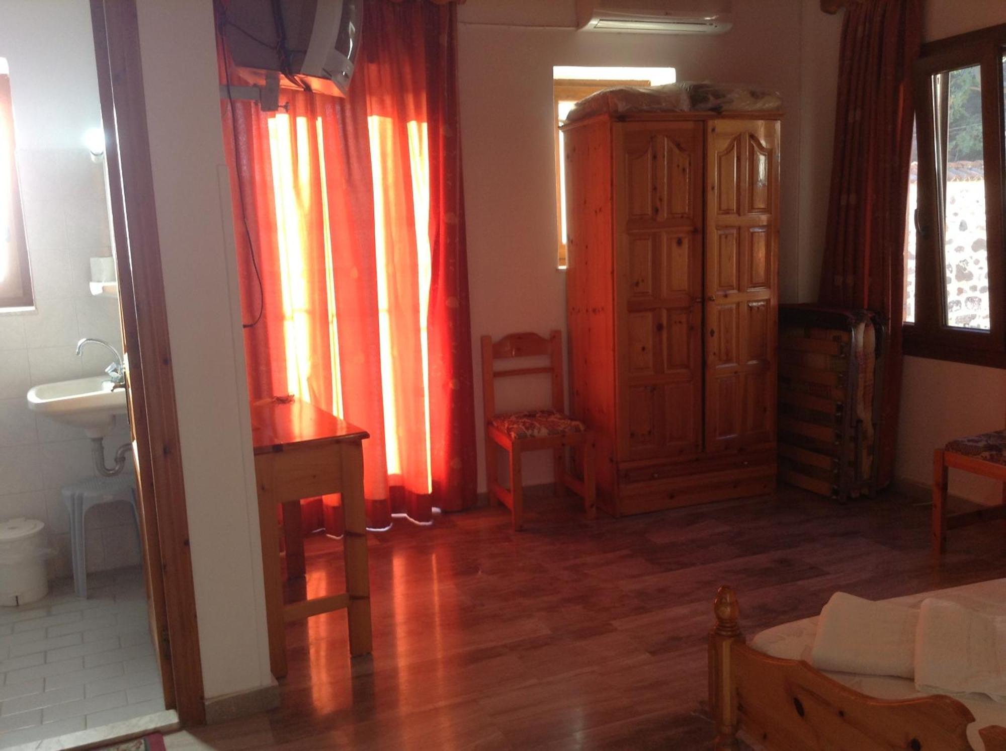 Mpaliaka Myrsini Apartment Mithimna Phòng bức ảnh