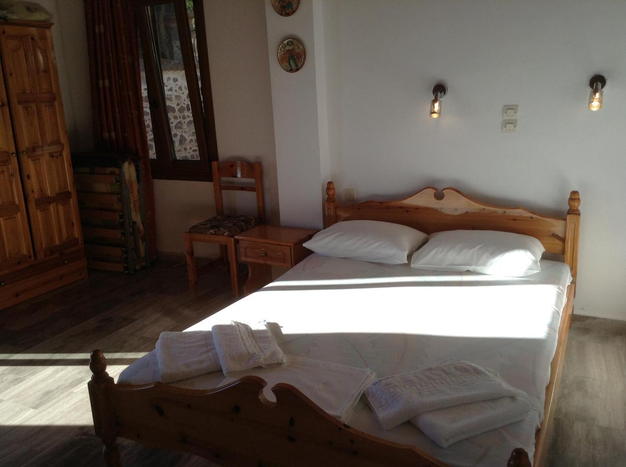 Mpaliaka Myrsini Apartment Mithimna Phòng bức ảnh
